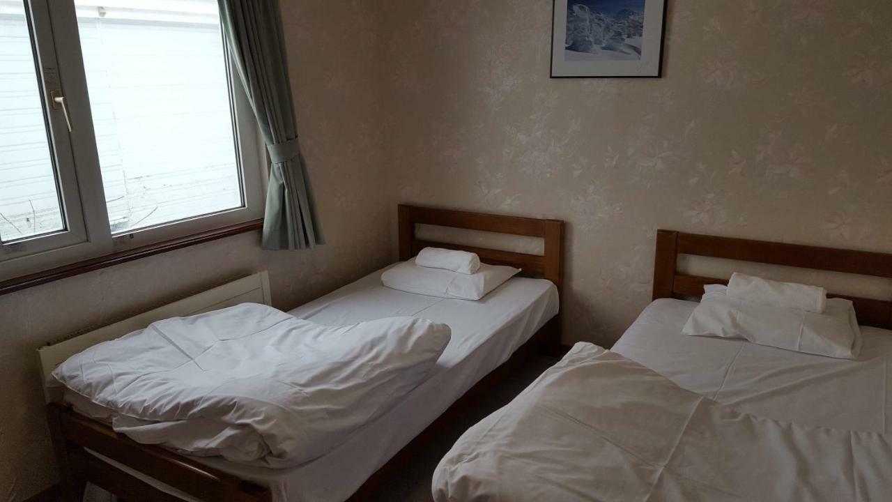 Absolute Niseko Lodge Ōmagari Exteriör bild